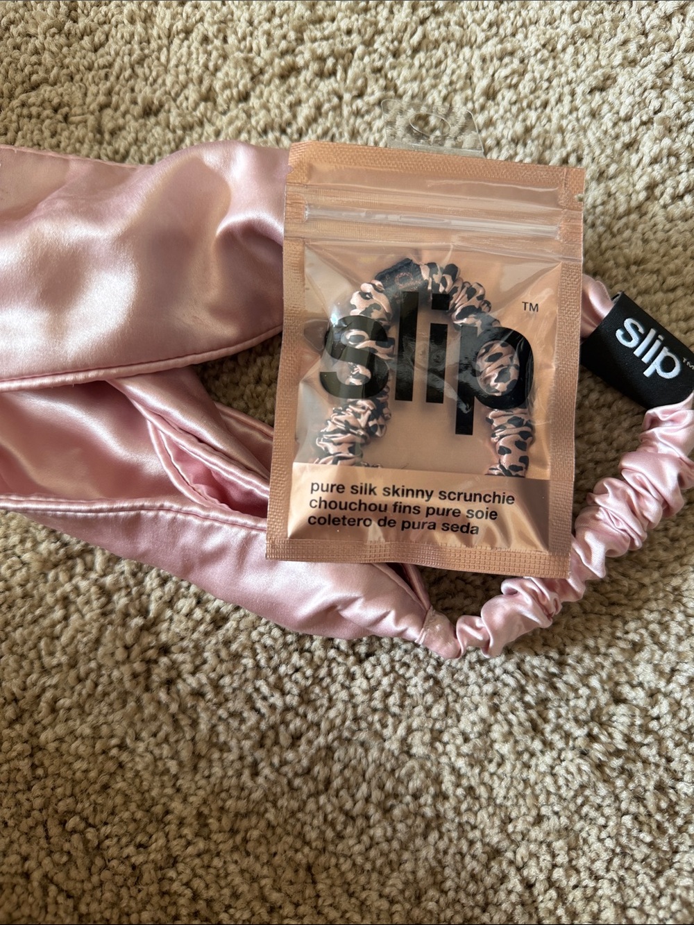 SLIP
Pink Silk Knotted Headband New🩷AND Scrunchie!